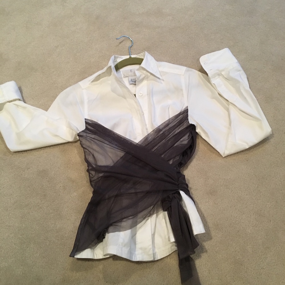 White top with grey mesh wrap